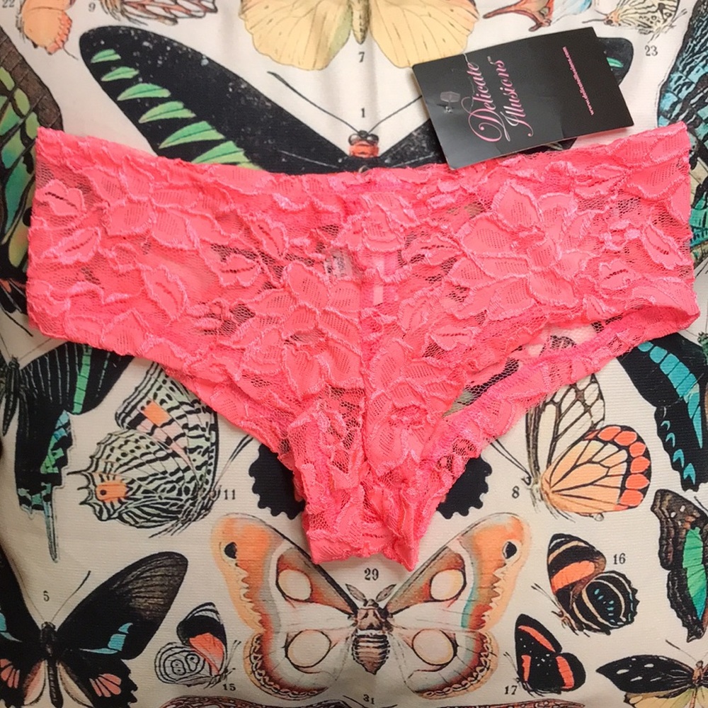 Delicate Illusions. Lacy. Shiny. Coral color intimate set. Lingerie - Picture 5 of 8